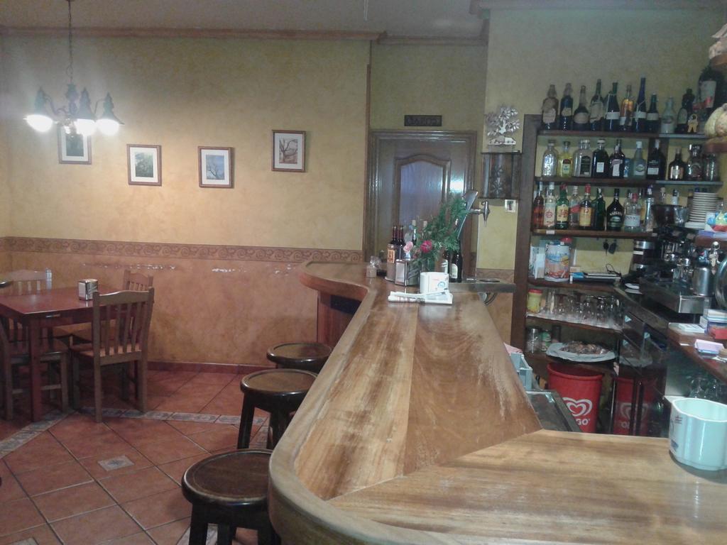 Hostal Les Bedules أوسيجا دي ساجامبر المظهر الخارجي الصورة